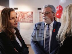 „Смисълът на любовта“ - ученици - изложба