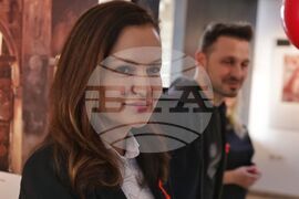 „Смисълът на любовта“ - ученици - изложба - Добромира Карева