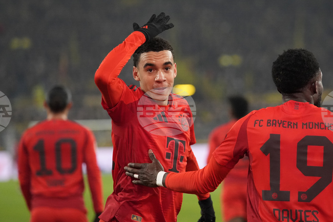 Байерн Мюнхен няма право да играе с домакинските си екипи в Шампионската лига