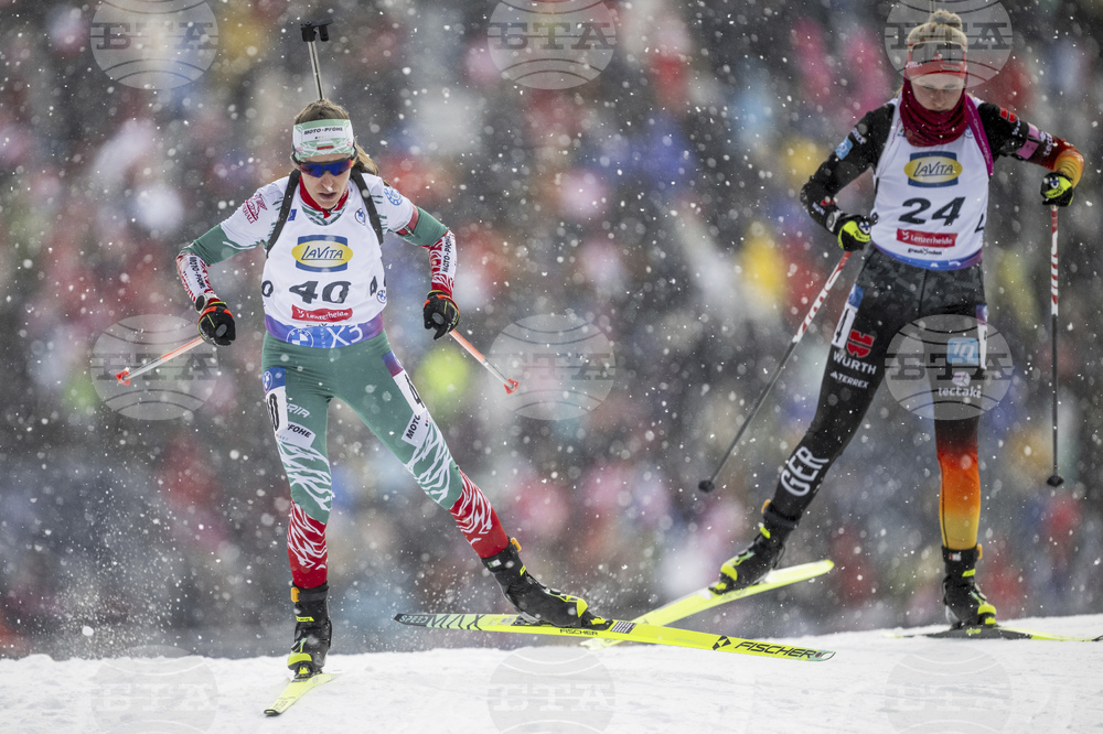  Французойката Жулия Симон завоюва преследването на 10 км от Световната купа по биатлон в Нове Место, Милена Тодорова приключи 18-а 