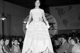 Модно ревю от 1958 година