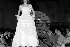 Модно ревю от 1958 година