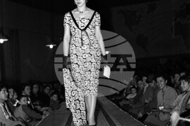Модно ревю от 1958 година