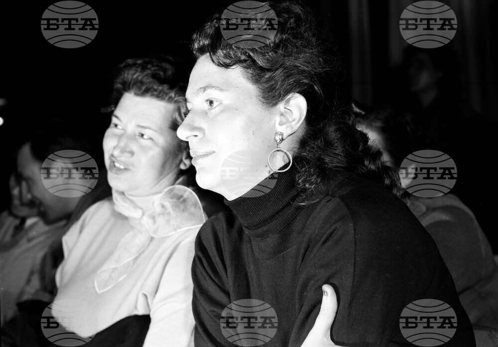 Модно ревю от 1958 година