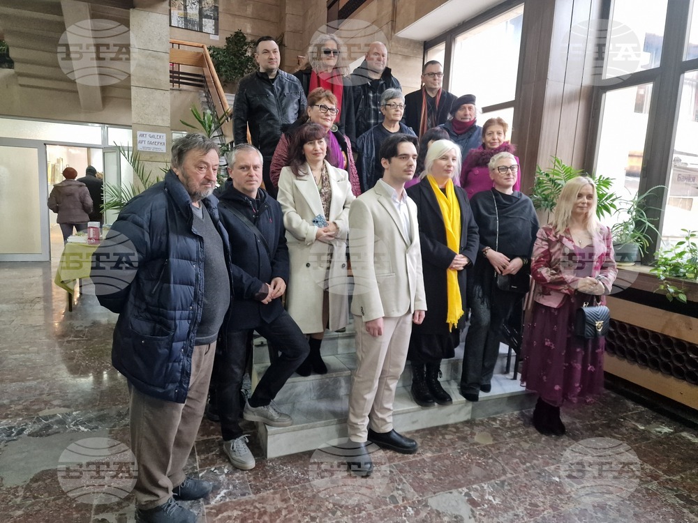 Търговище - изложба - „Влюбени в изкуството“