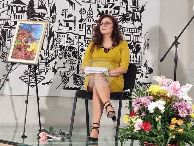 Премиерата на новата книга на Ваня Велева „Стигмата любов“ се състоя в Ямбол навръх празника на любовта и виното