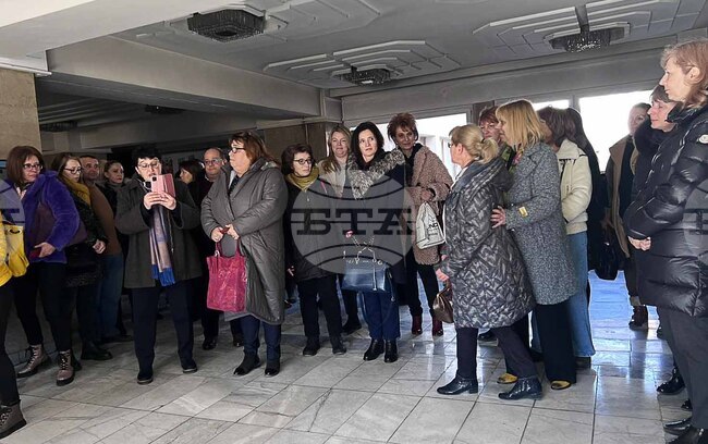 Смолян - директори и учители - протест 