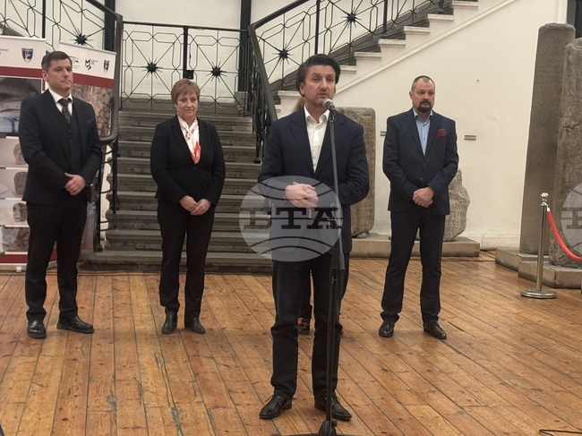 Знам колко работа стои зад всичко това, което виждам, каза министър Мирослав Боршош на откриването на изложбата „Българска археология 2024“