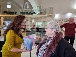 Ямбол - Ваня Велева - книга - представяне