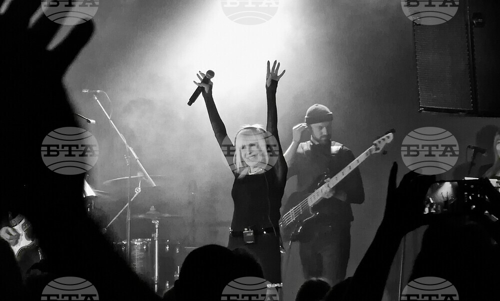 Стотици почитатели празнуваха любовта с песните на Лили Иванова