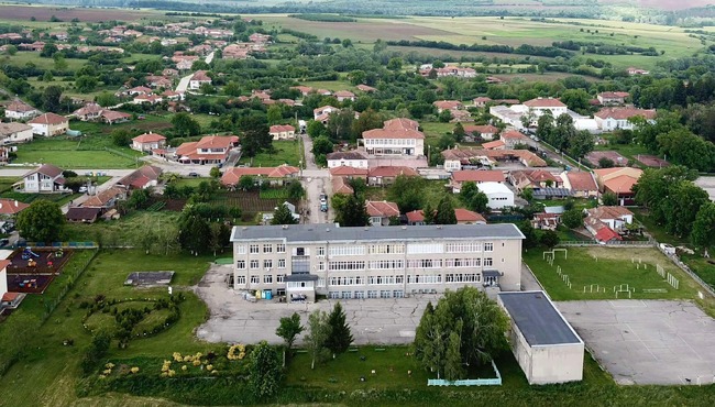 Основното училище в омуртагското село Камбурово става защитено