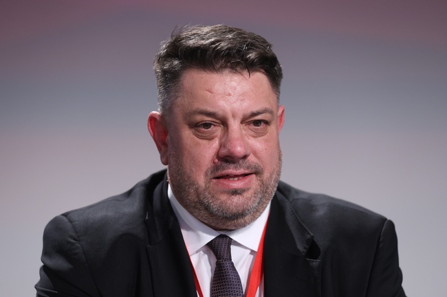 Двата реактора за АЕЦ "Белене" няма да бъдат продавани, съобщи вицепремиерът Атанас Зафиров