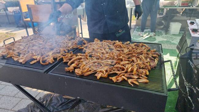 Първи празник на старозагорския деликатес свински уши се проведе днес в Стара Загора