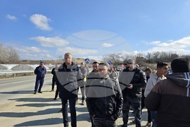 Петрич - дърводобивни фирми - протест