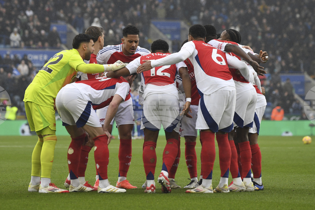 На Арсенал ще му бъде по-лесно да спечели титла в Англия пред Шампионската лига, сигурен е анализатор на Sky Sports