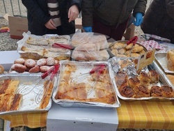 Априлци - Празник на сланината и греяната ракия