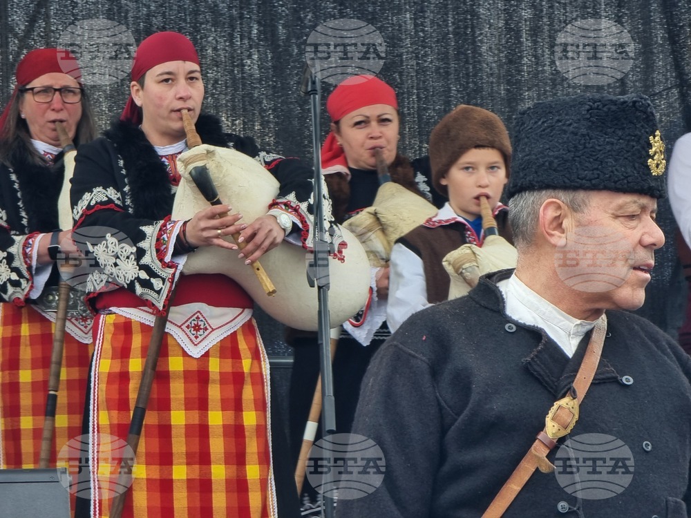 Априлци - Празник на сланината и греяната ракия