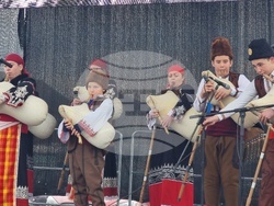 Априлци - Празник на сланината и греяната ракия