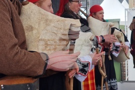 Априлци - Празник на сланината и греяната ракия