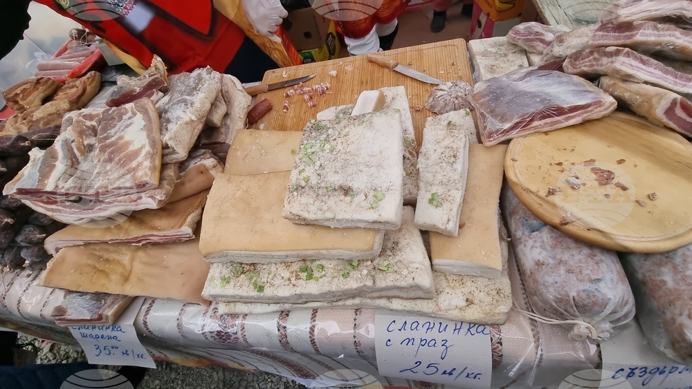 Априлци - Празник на сланината и греяната ракия