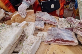 Априлци - Празник на сланината и греяната ракия