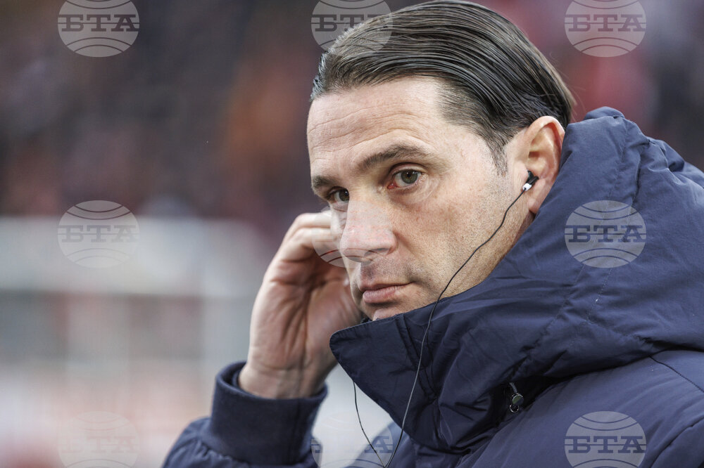 Треньорът Херардо Сеоане проведе тренировка начело на Борусия Мьонхенгладбах, въпреки спекулациите за неговото бъдеще