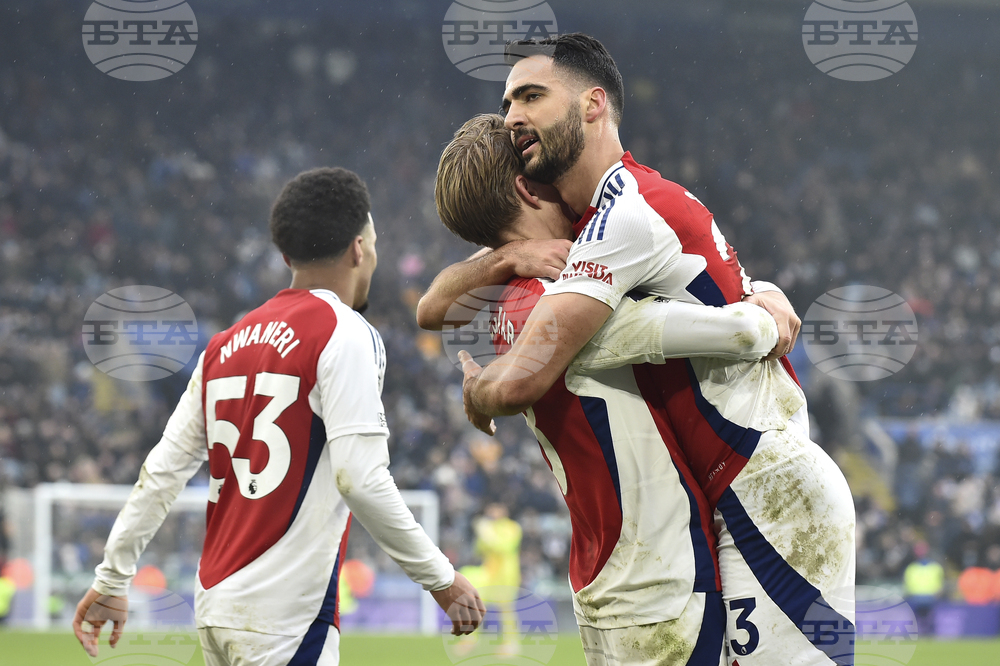 С два гола на Микел Мерино Арсенал си тръгна като победител от Лестър