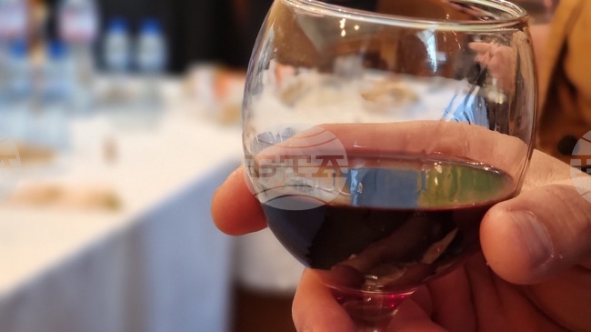 Майсторлъкът си в направата на домашно вино ще премерят на Трифон Зарезан участниците в конкурс в Елхово 