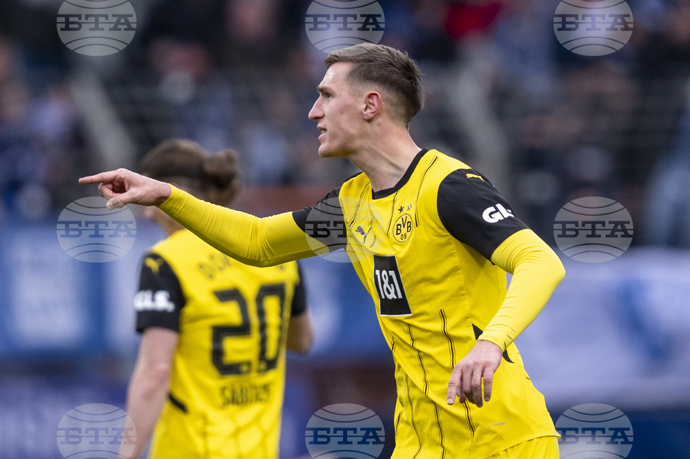 Ръководството на Борусия Дортмунд иска да удължи договора на защитника Нико Шлотербек