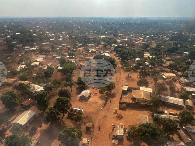 Двадесет и девет деца загинаха при експлозия и последвалата я блъсканица в училище в Централноафриканската република