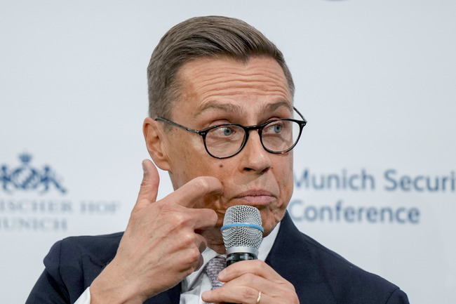 Президентът на Финландия заяви, че не е чувал в САЩ да се водят сериозни разговори за излизане от НАТО