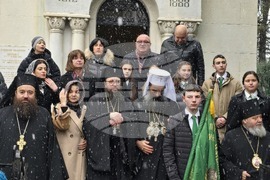 Видин - Видински митрополит Пахомий - Екзарх Антим I - трисагий - отслужване