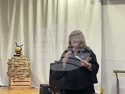 Благотворителна изложба с концерт в столичната ЧДГ „Бизиленд“. На снимката - Ивона Спасова, директор на градината. Снимка: Ваня Сухарова/БТА