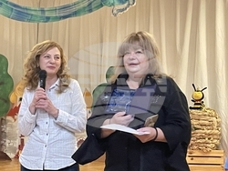 Благотворителна изложба с концерт в столичната ЧДГ „Бизиленд“. Снимка: Ваня Сухарова/БТА