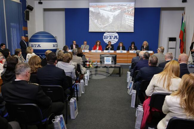 БТА - годишнина - Национален пресклуб - шрифт - представяне