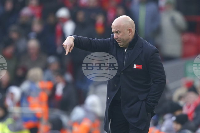 Мениджърът на Ливърпул Арне Слот не е доволен от равенството с Астън Вила