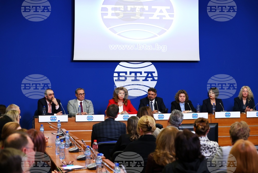 БТА - годишнина - Национален пресклуб - шрифт - представяне