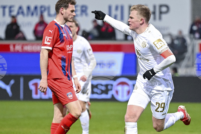 Айнтрахт Франкфурт ще плати 23 милиона евро за нападателя на Майнц Йонатан Буркардт