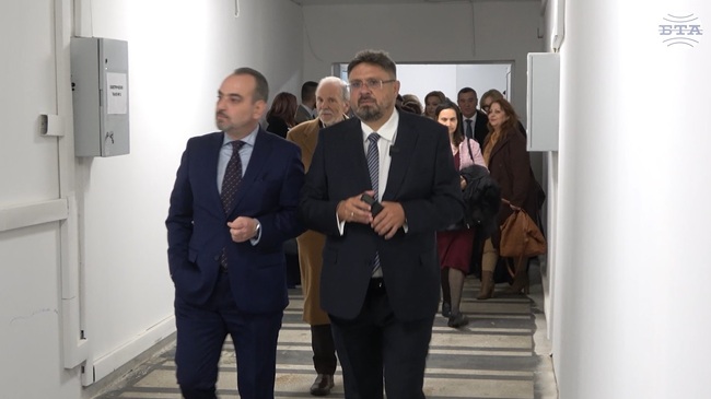 Модернизираните хранилища за архивите, читалнята и обновената новинарска стая разгледаха гостите на БТА за 127-годишнината на агенцията