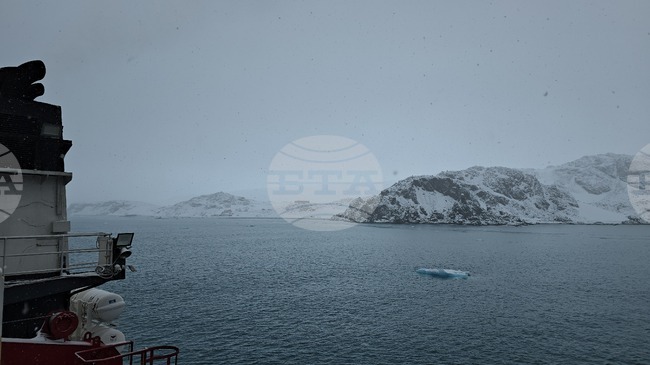 Учени от 34-тата българска антарктическа експедиция картират детайлно сушата на о. Ливингстън и морското дъно в заливите Емона и Фолс бей