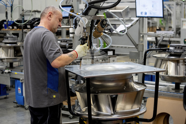 Повечето германски предприятия смятат данъчната тежест в страната за прекалено висока, показва проучване 