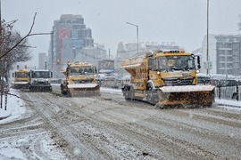 Снегорини - обработка на пътната настилка