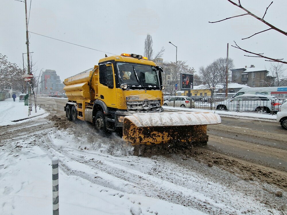 Във Варненско няма затворени пътища, проходими са при зимни условия