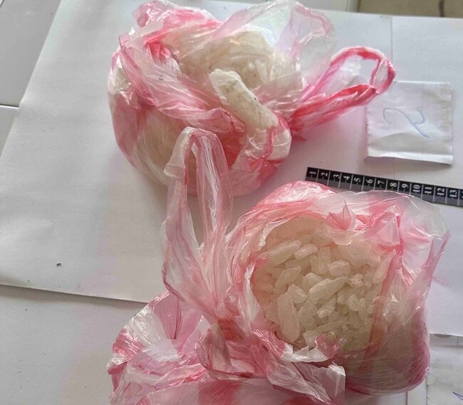 ГДБОП неутрализира престъпна група за разпространение на метамфетамини