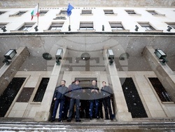 БНБ  - "Възраждане"