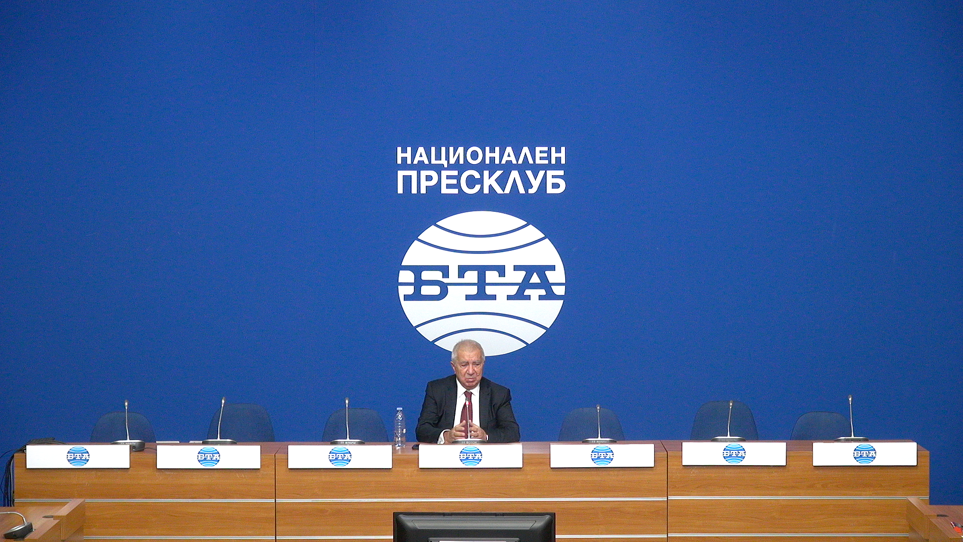 Пресконференция на тема: „Квадрат 500“ изхвърля изложба за Левски навръх 19 февруари“