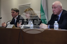 Народно събрание - Актуално състояние на държавната политика в областта на намаляване на разпространението и употребата на наркотични и психоактивни вещества в България- конференция