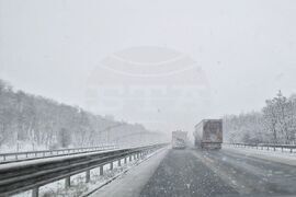 Ихтиман - АМ "Тракия" - пътно движение - зимна обстановка