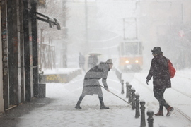 Зима - снеговалеж