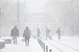 Зима - снеговалеж